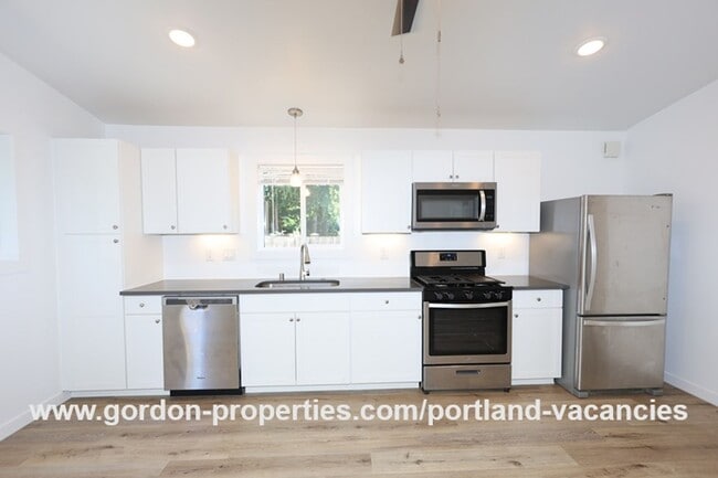 Photo - SE 88th Ave - 2 bedroom ADU close to the r... Unidad #B