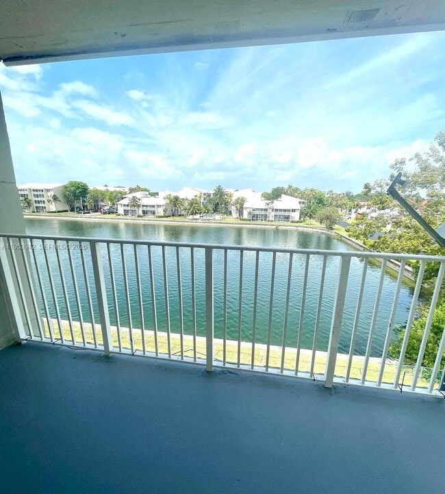 Photo - 8260 SW 210th St Unit 320