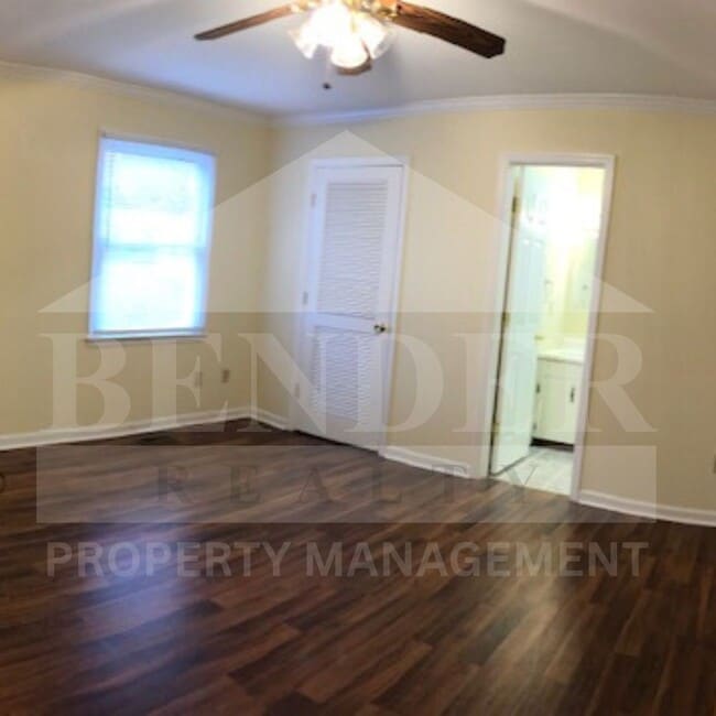 Photo - Duplex in the City