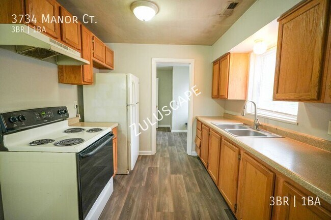 3734 Manor Ct