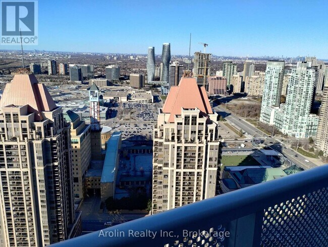 Photo - 4065 Confederation Pkwy Unit 4005