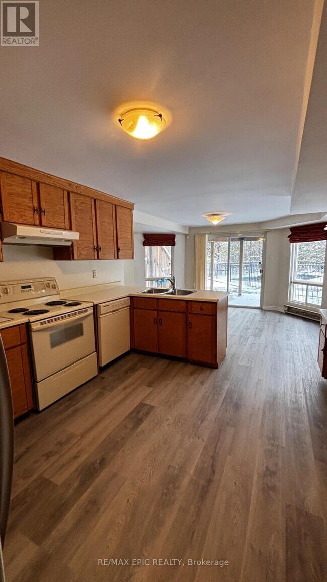 Photo - 24 Cairns Dr