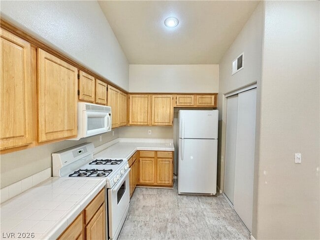 Photo - 4930 Black Bear Rd Unidad 202