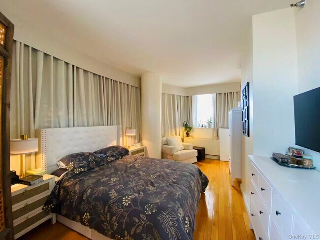 Photo - 133-38 Sanford Ave Unit 18C