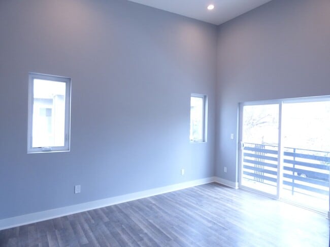 Photo - 1923 Holly Dr Unidad 1925 1/2