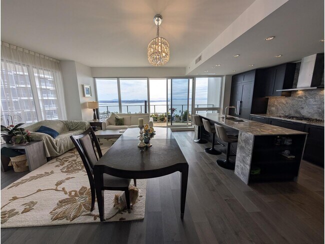 1500 Martin St Unit 19FL