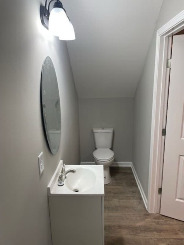 300 8th Ave SW Unit 300