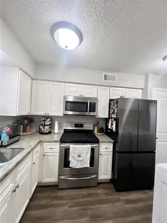 Photo - 2112 Greenbriar Colony Dr