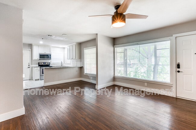 Photo - 4229 Valentine St