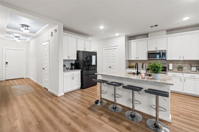 4604 Spoon Bill Cv Dr
