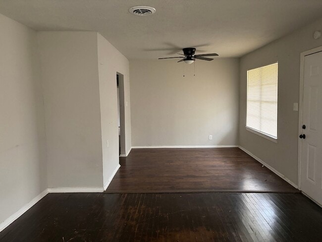 Photo - 6122 Glenhurst Dr