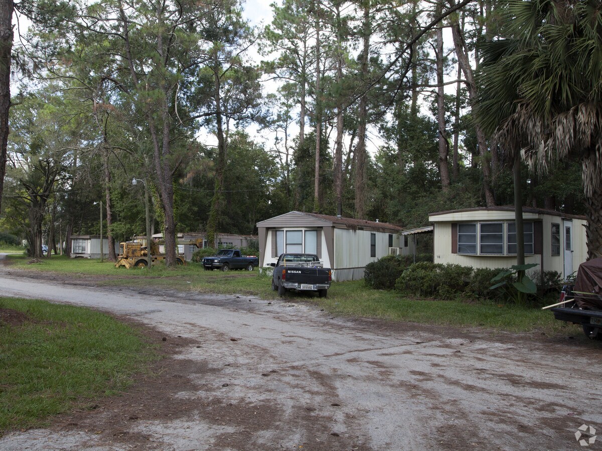 Photo - Royal Court Mobile Home & RV Park