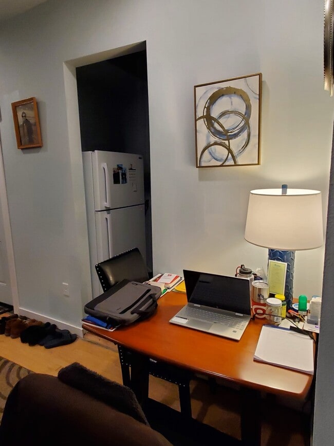 2587 N Murray Ave Unit 1