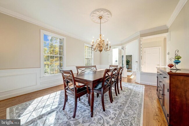 Photo - 1854 Valley Wood Rd