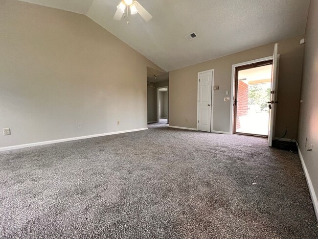276 Kenny Dr