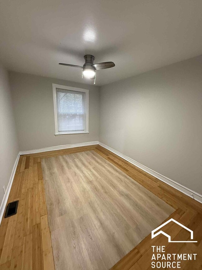 Photo - 6304 N Oakley Ave Unit 1