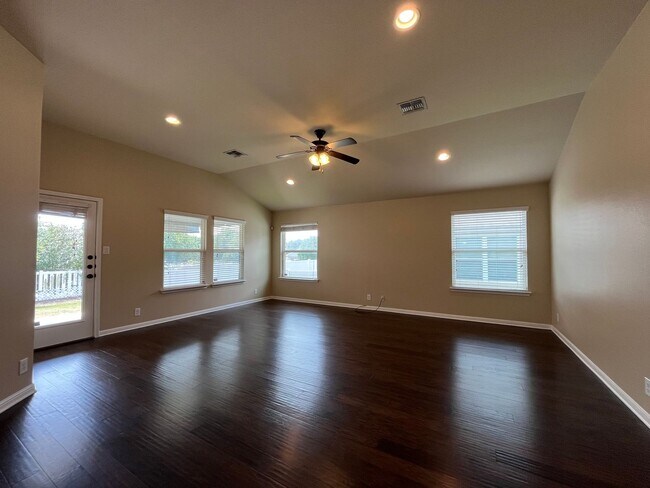 Photo - Upgraded Home in Pflugerville's Highland Park