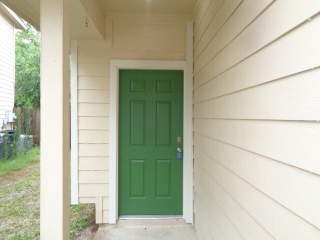 Building Photo - 17111 Oakwood Chase Dr