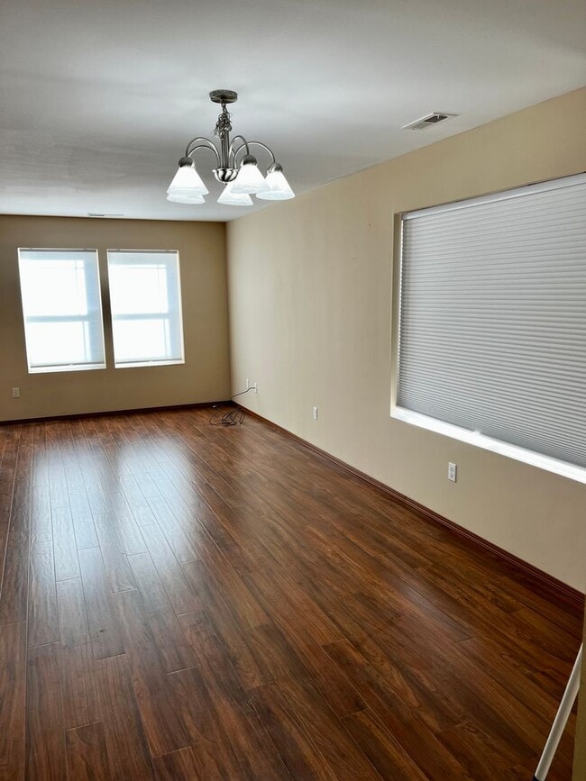 Photo - Desirable home in McCormick Ridge.