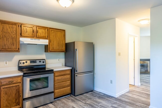 Photo - 418 Riverside Ave