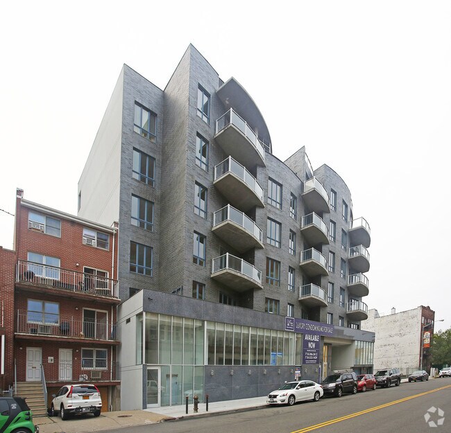 Photo - 37 W End Ave