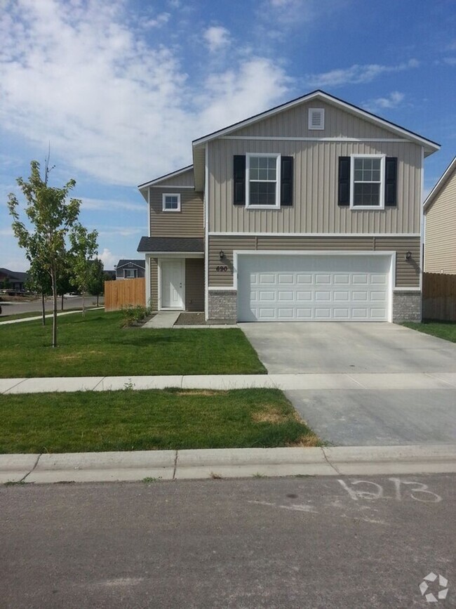 Building Photo - Cedar Creek Spacious Living: 3 Bed with Lo... Rental