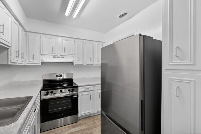 Foxcroft Apartments