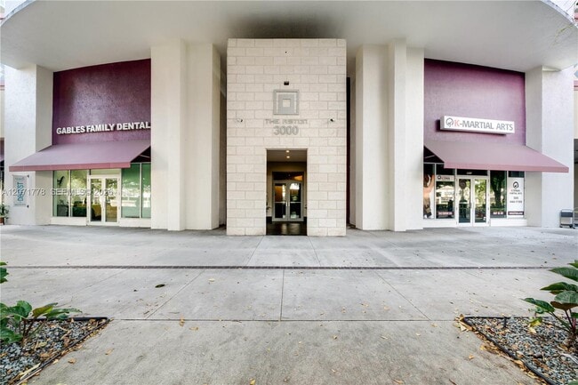 Building Photo - 3000 Coral Wy Unit 511