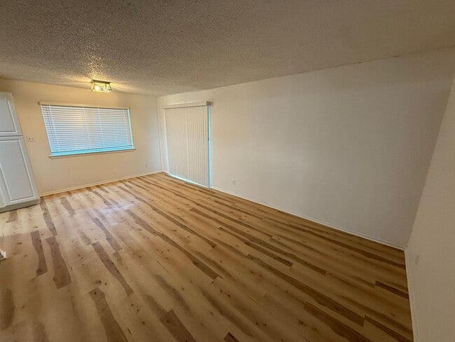 Building Photo - 2707 Windswept Cove Unit 103 Rental