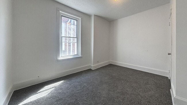 Photo - Philly Bi-Level: Modern & Bright