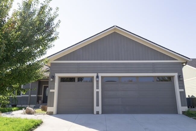 Photo - 1722 Brambling Brae Ln