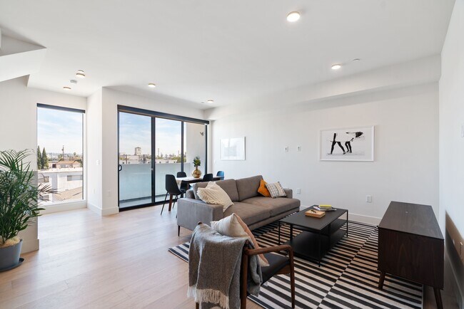 Photo - Edenhaus Lexington