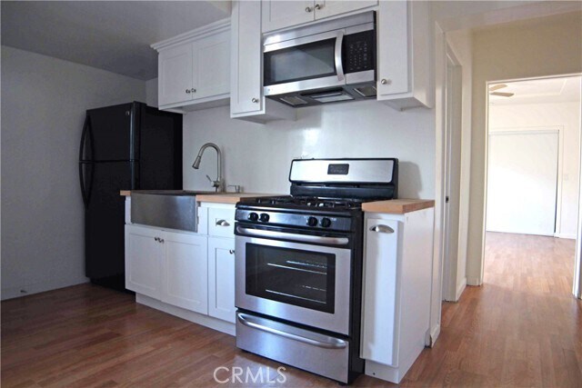 Photo - 464 Camulos St