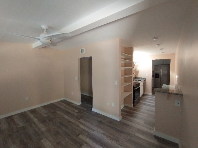 Photo - 135 NW Shannon Ave