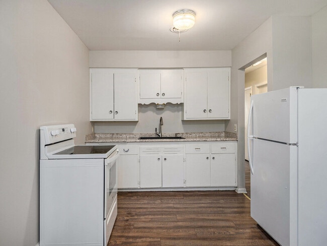 Photo - 2426 1/2 S 16th St Unit 2426 1/2 S 16th St#7