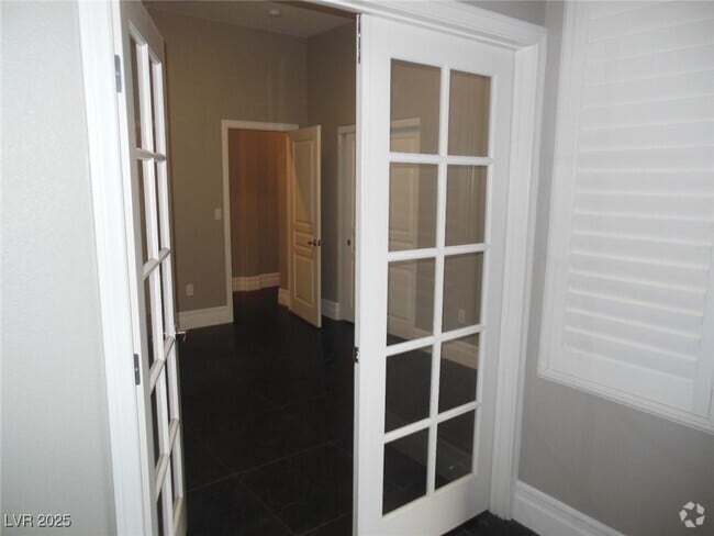 Building Photo - 10390 Blue Ginger Dr Rental