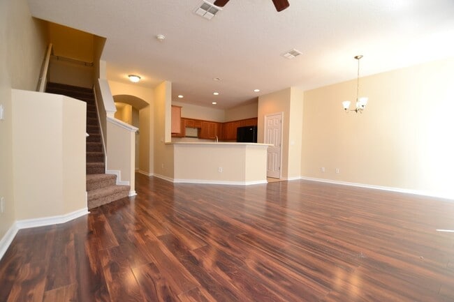Photo - Conserviation View - 3/2.5 Townhome with Lakeside Pool & Lakeside walking trial - gated community