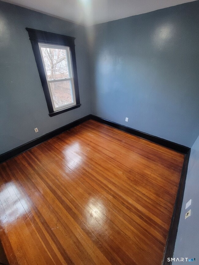 Photo - 73 Lounsbury St Unit 3