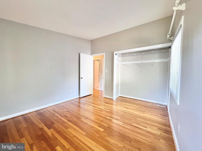 Photo - 5628 Fillmore Ave