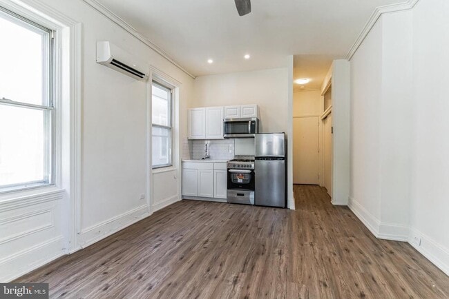 Photo - 404 S 22nd St Unit 2R