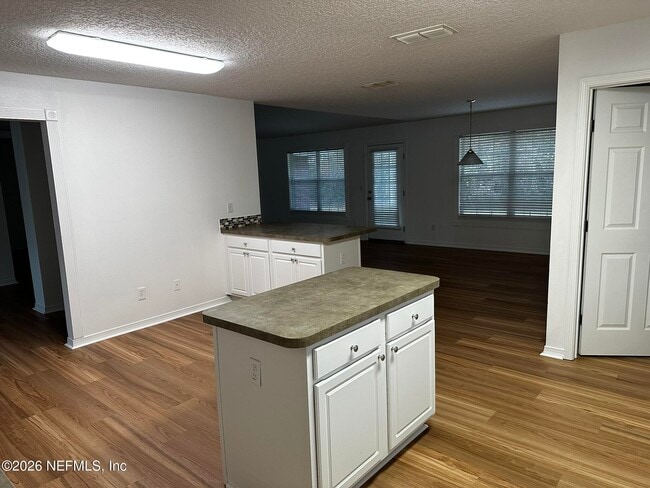 Photo - 1305 Hawks Crest Dr