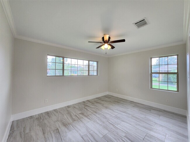 Photo - 8033 Turquoise Ln