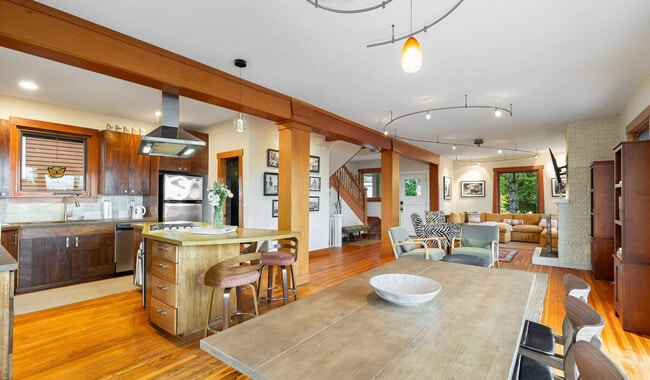 Photo - 173 Aloha St Unit ID1339899P