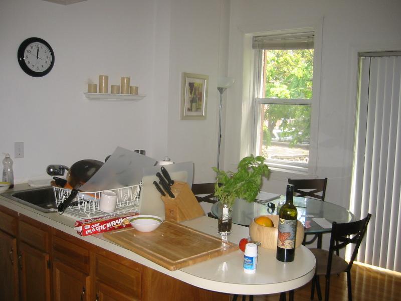 Images are representative samples of the advertised unit. Actual units shown during tours may differ - 27 Wait St Unit 1