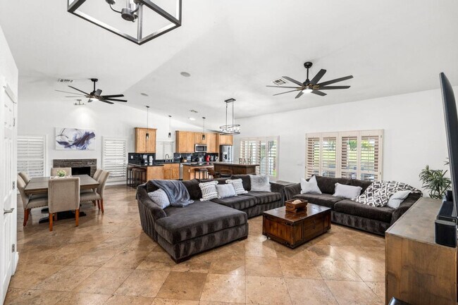 Photo - 14615 N 22nd Ln Unidad ID1309636P