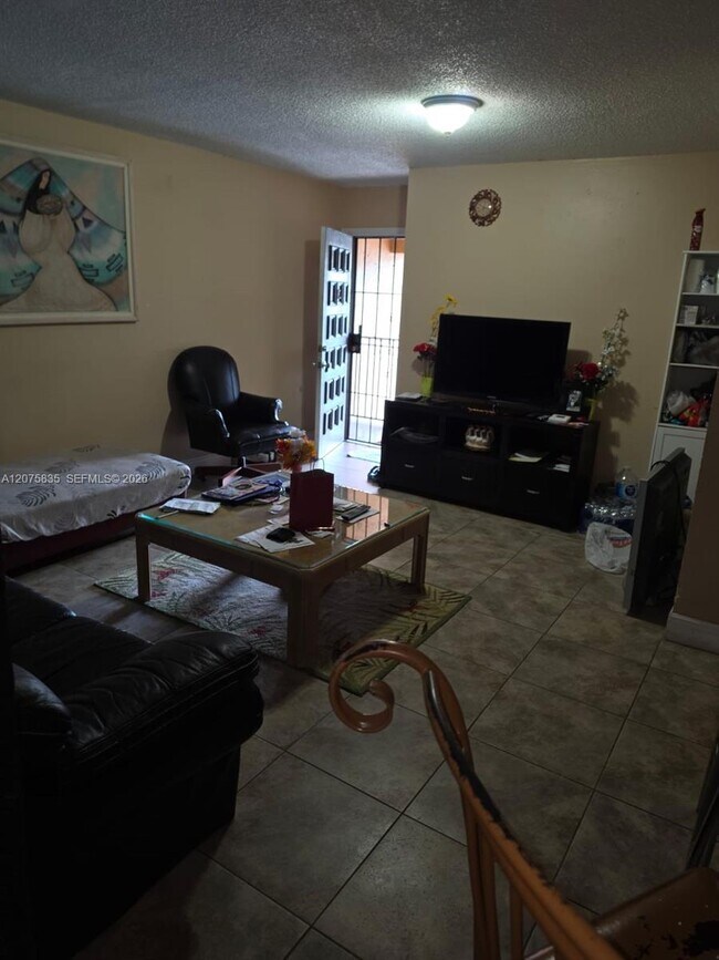 Photo - 4231 NW 19th St Unit 254