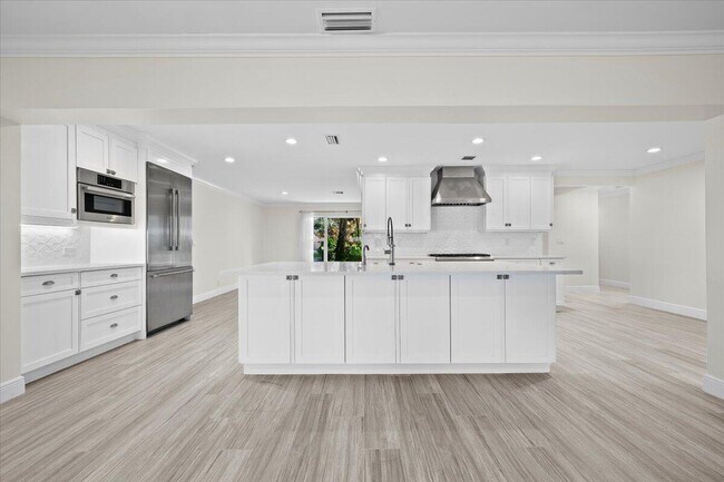 Photo - 12831 Shore Dr