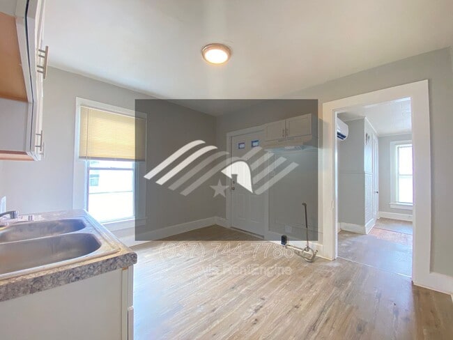 Photo - 323 Harrison St Unit Upper