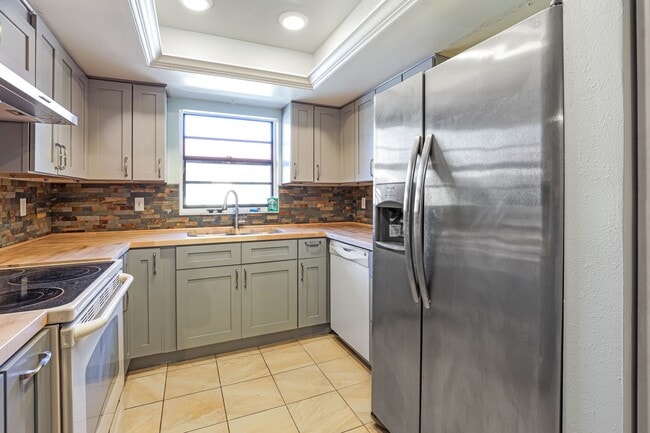 Photo - Updated 1 Bed 1 Bath In Meadow Croft In Bardenton!!