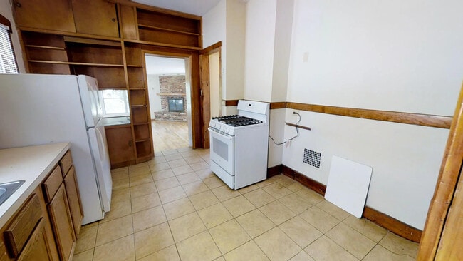 Photo - 222 E 16th Ave